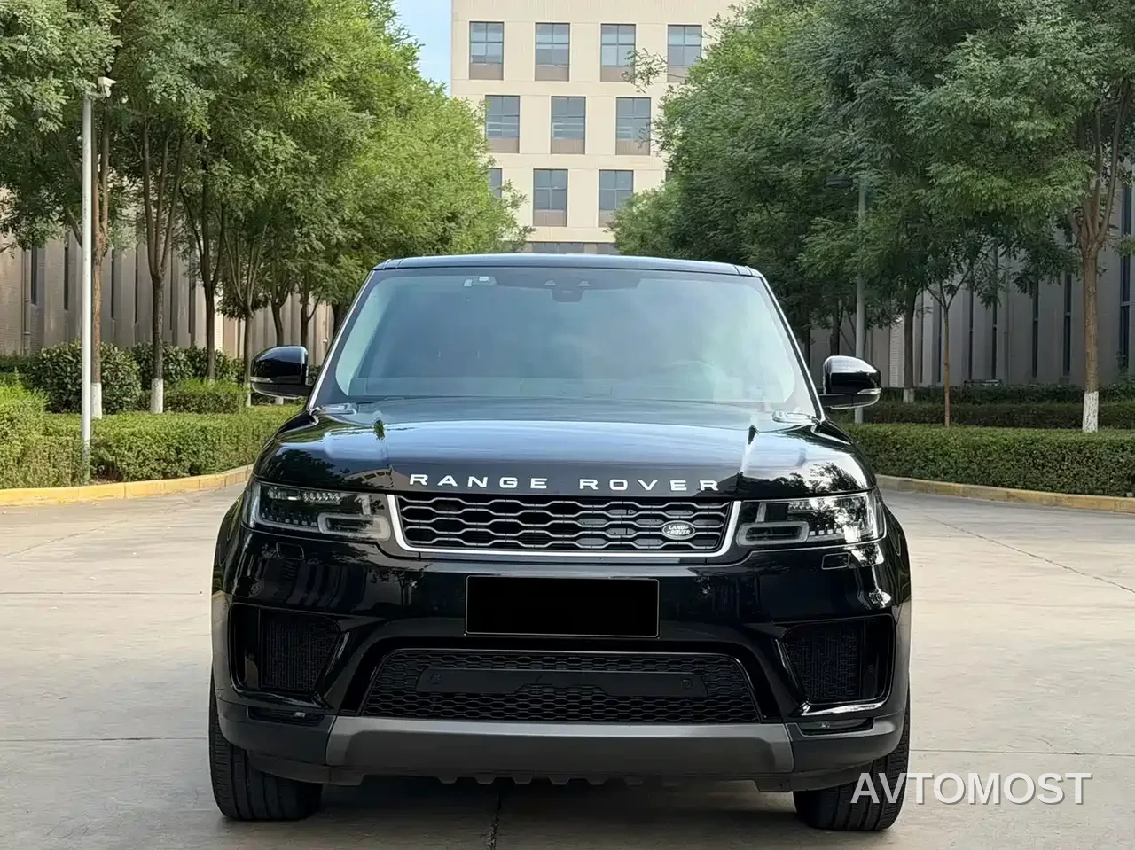 Land Rover Range Rover Sport PHEV 2022 P400e SE — фото 3