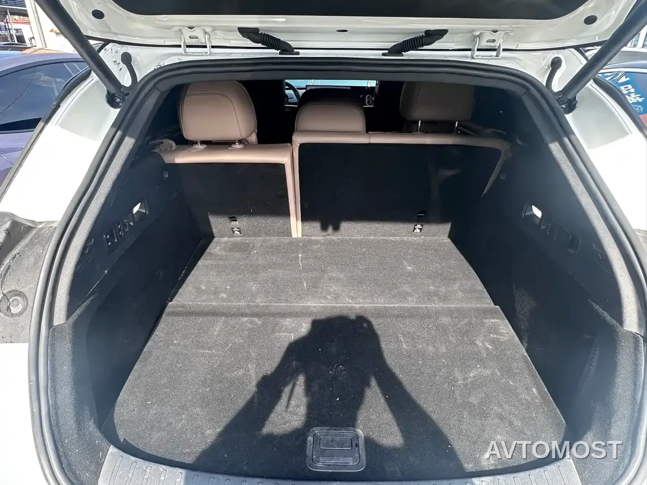 Li Auto i6 2025 2WD Base Model — фото 14