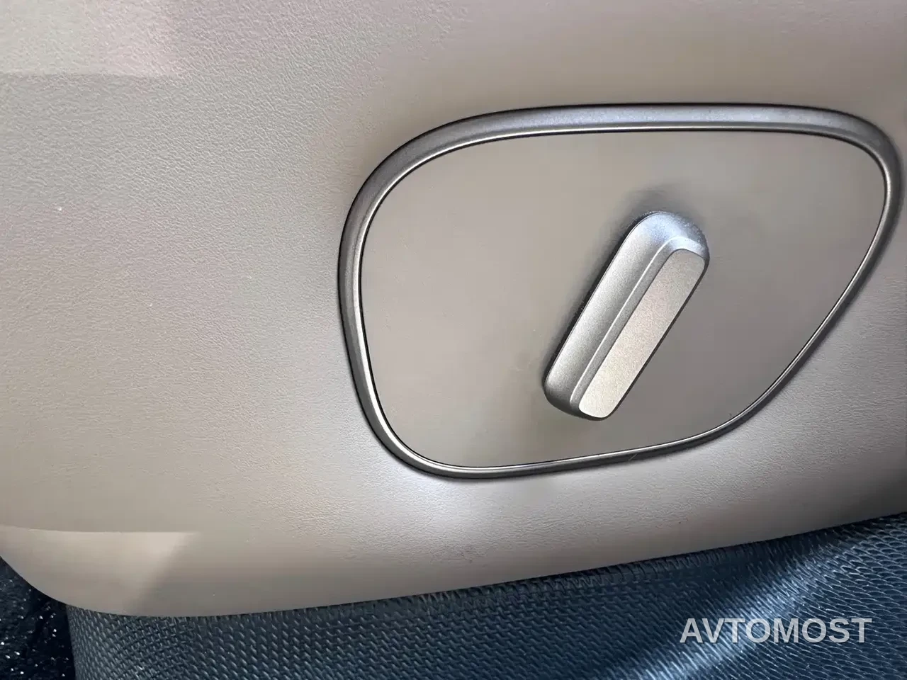 Li Auto i6 2025 2WD Base Model — фото 19