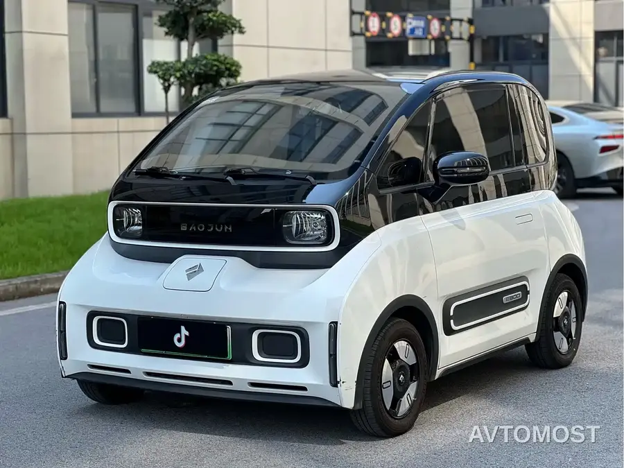 Baojun E300 2020 Stellar Smart Travel Edition