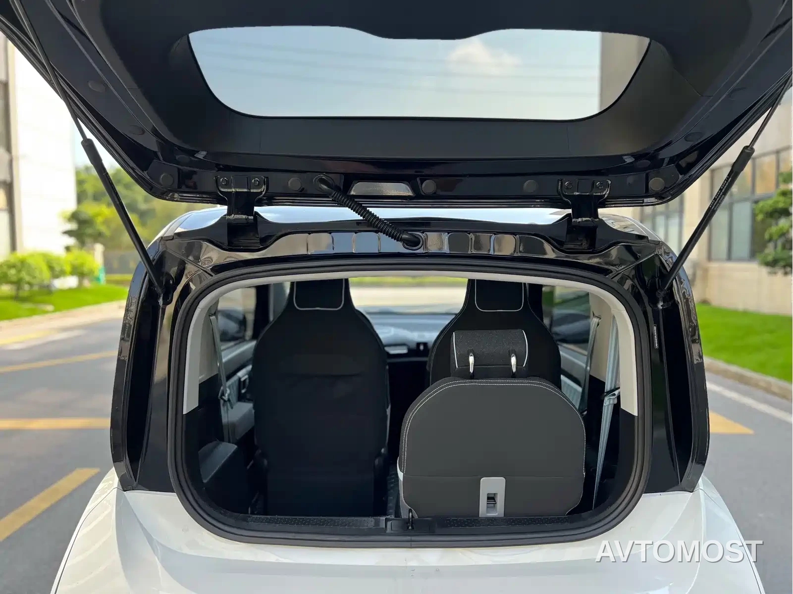 Baojun E300 2020 Stellar Smart Travel Edition — фото 8