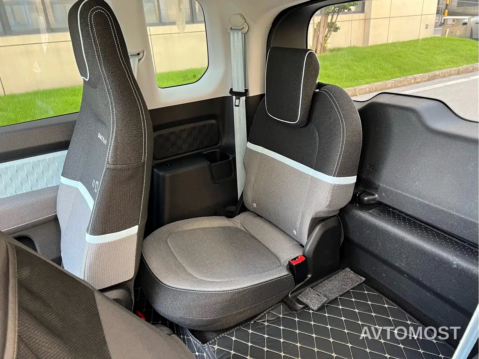 Baojun E300 2020 Stellar Smart Travel Edition — фото 11