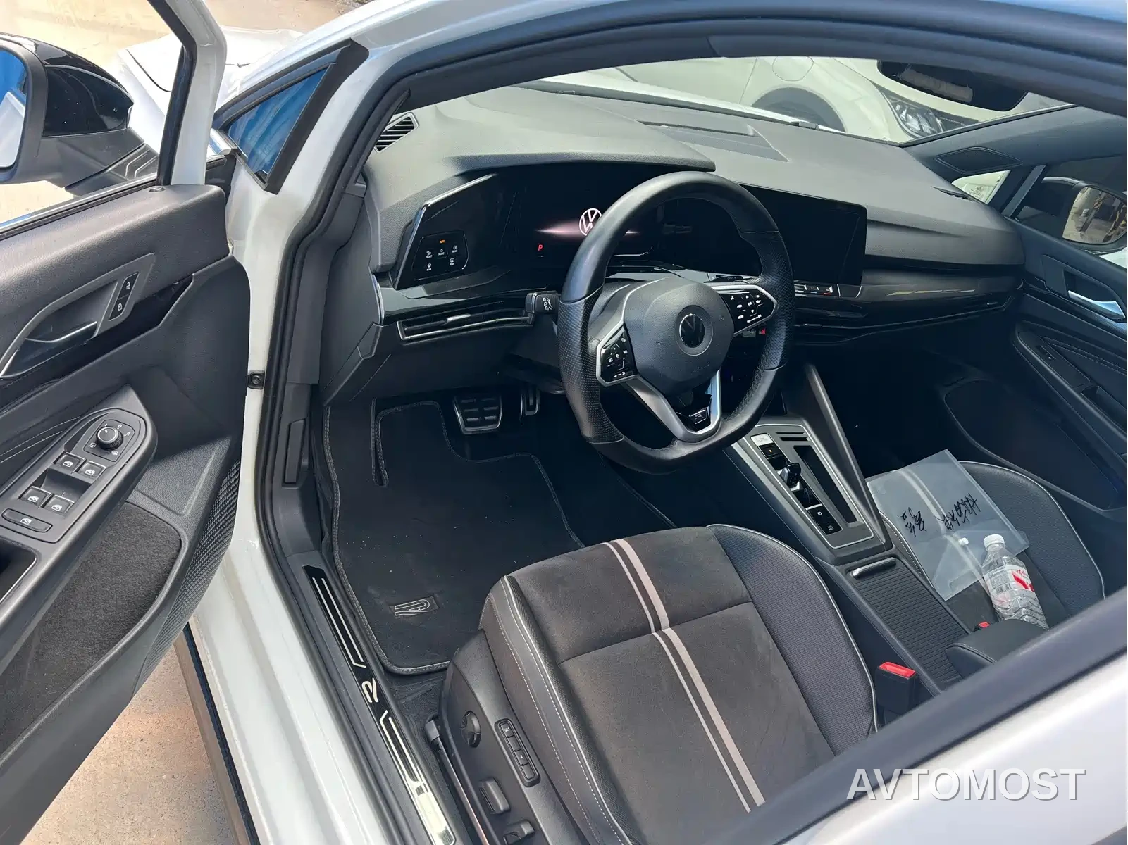 Volkswagen Golf 2021 280TSI DSG R-Line — фото 4