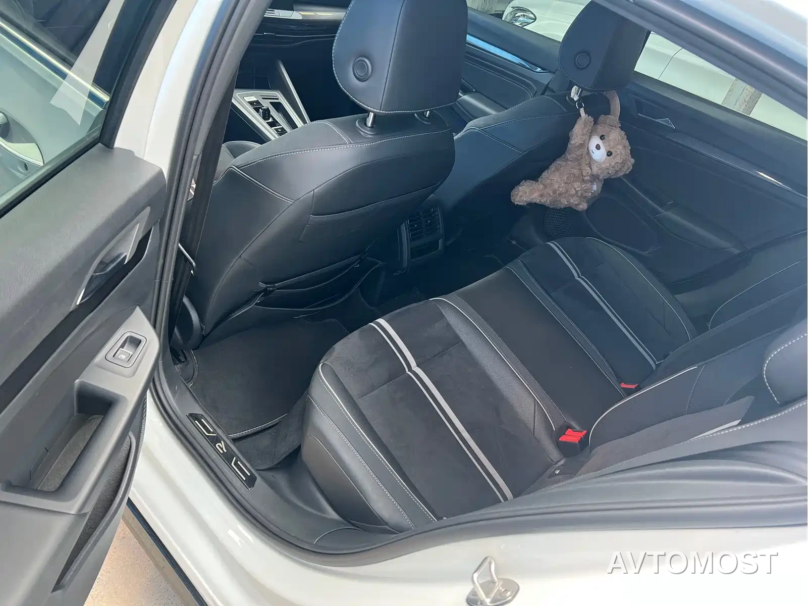 Volkswagen Golf 2021 280TSI DSG R-Line — фото 5