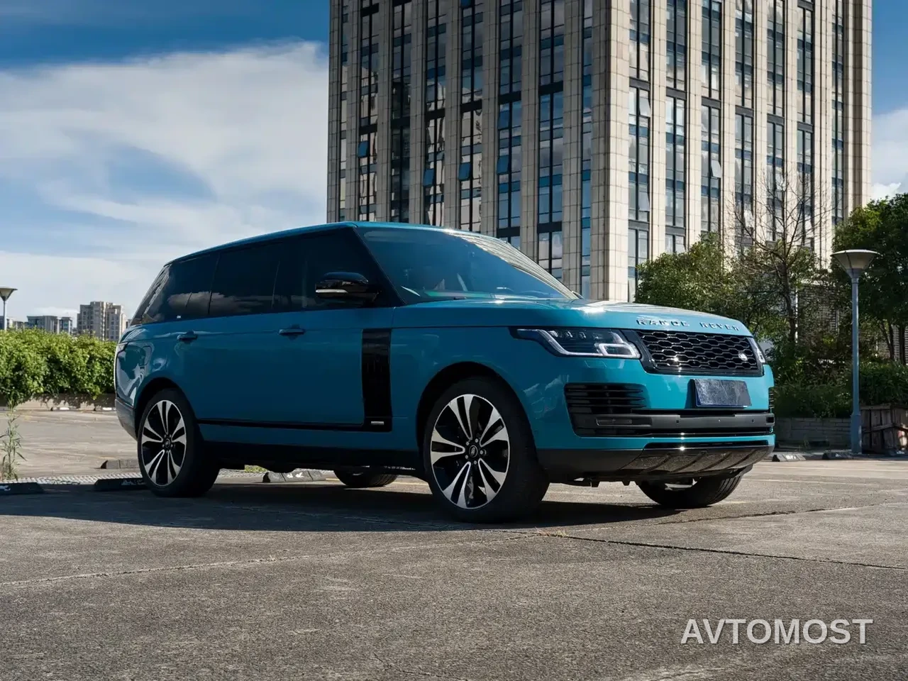 Land Rover Range Rover 2021 3.0 L6 50th Anniversary Commemorative Edition — фото 3