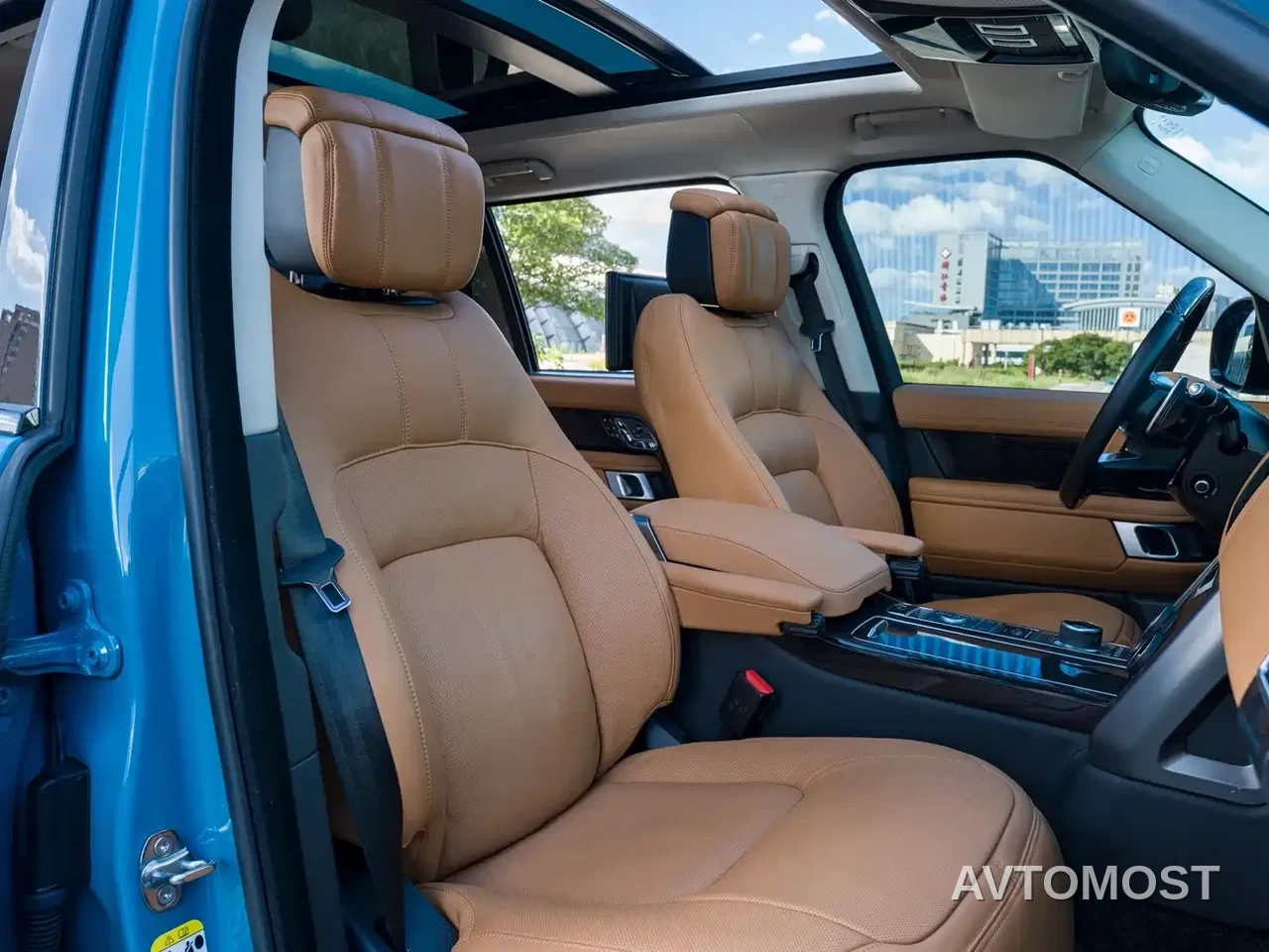 Land Rover Range Rover 2021 3.0 L6 50th Anniversary Commemorative Edition — фото 6