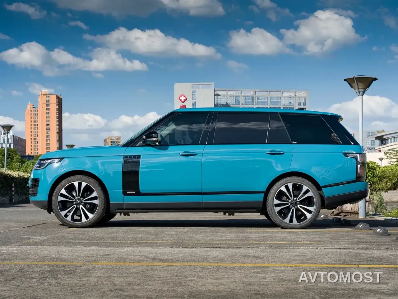 Land Rover Range Rover 2021 3.0 L6 50th Anniversary Commemorative Edition — фото 13