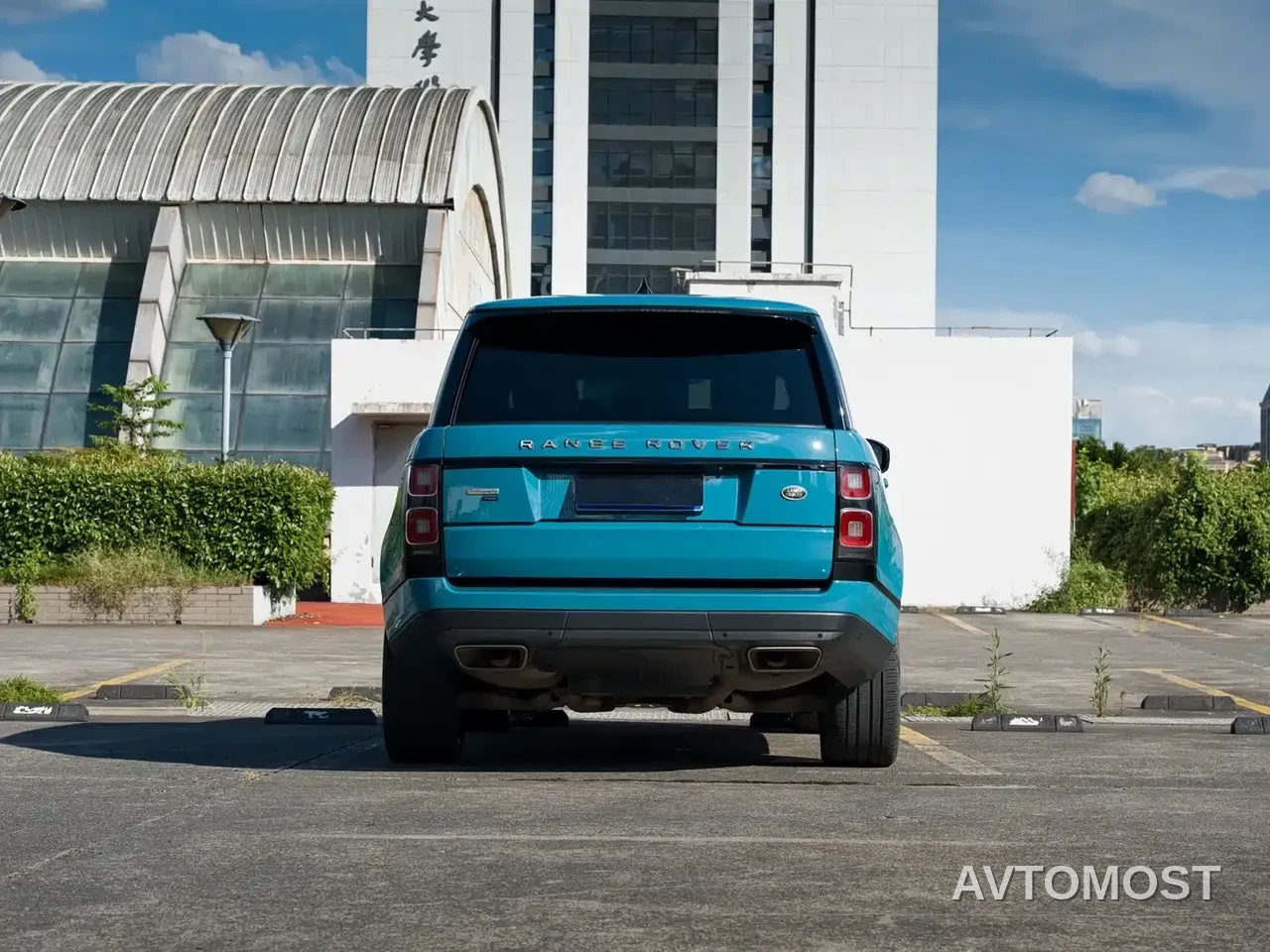 Land Rover Range Rover 2021 3.0 L6 50th Anniversary Commemorative Edition — фото 15