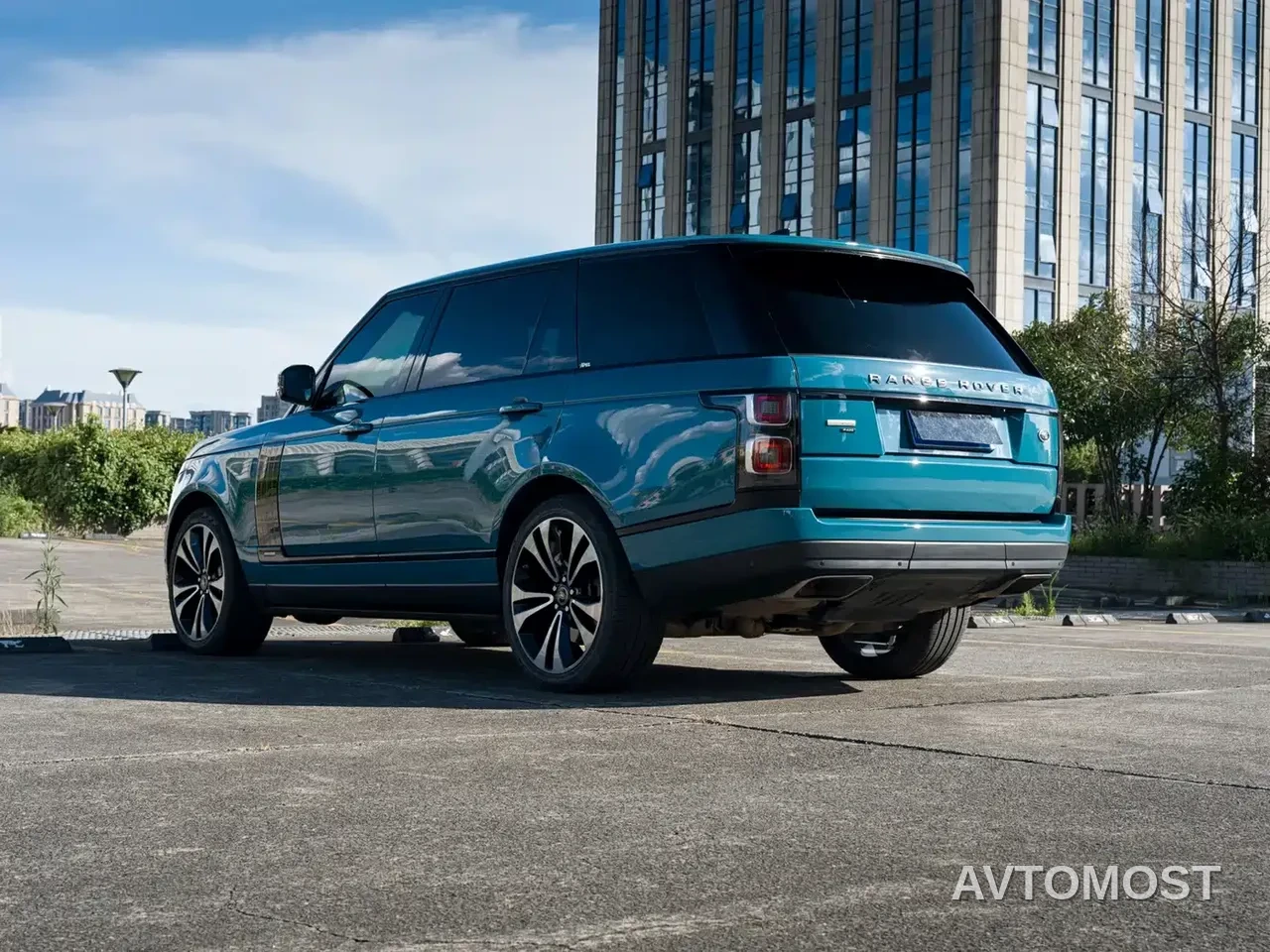 Land Rover Range Rover 2021 3.0 L6 50th Anniversary Commemorative Edition — фото 16