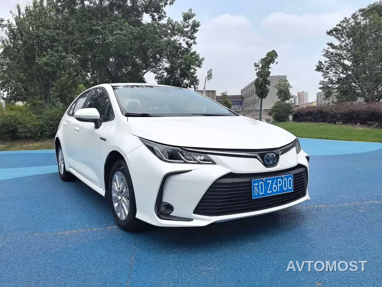 Toyota Corolla 2022 Hybrid 1.8L E-CVT Pioneer Edition — фото 3