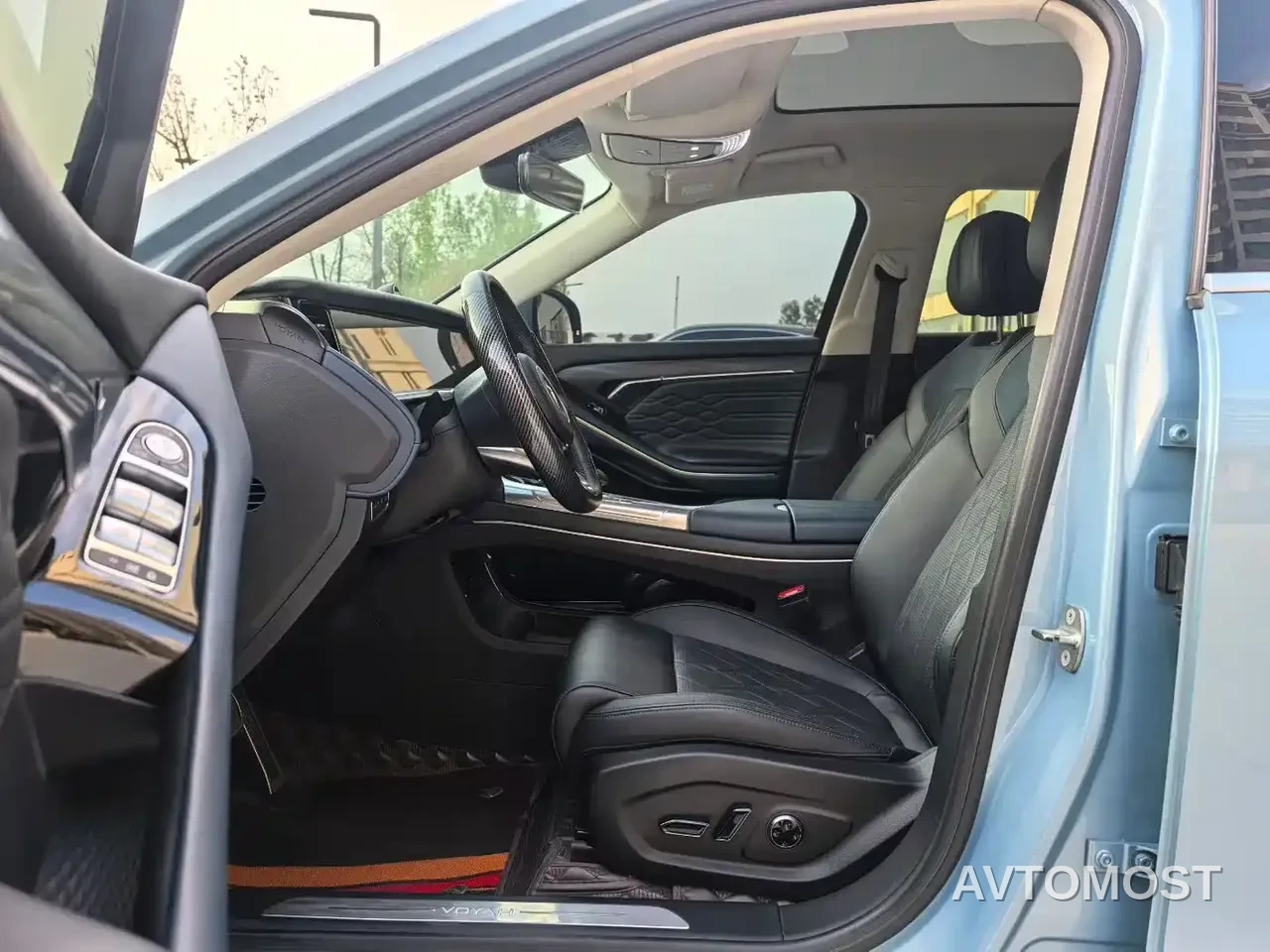 VOYAH FREE 2021 4WD Extended Range Launch Edition Exclusive Luxury Package — фото 4