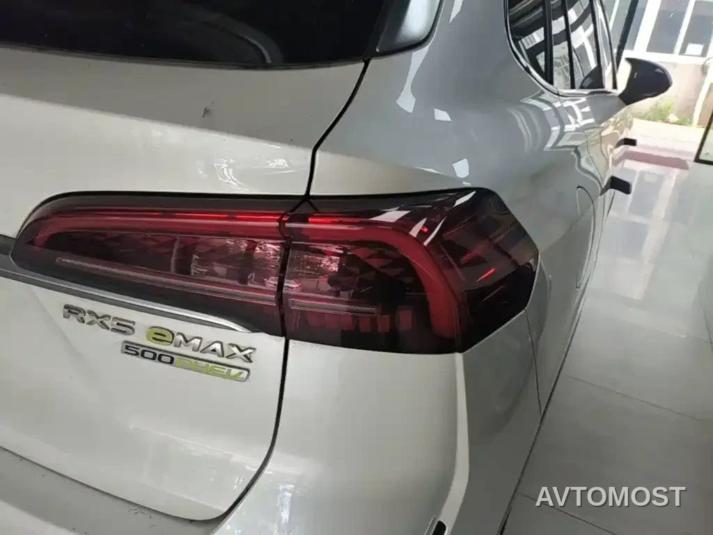 Roewe RX5 eMAX 2022 1.5T PHEV Fearless Honor Edition — фото 7