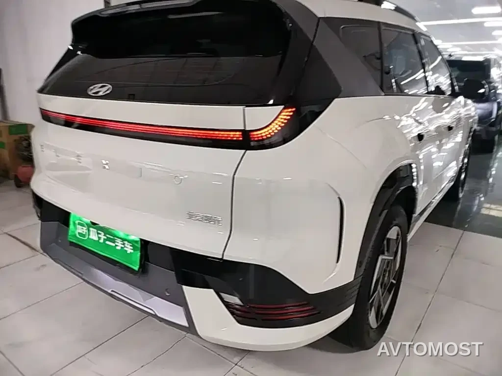 Hyundai ELEXIO 2025 Standard Range RWD — фото 8