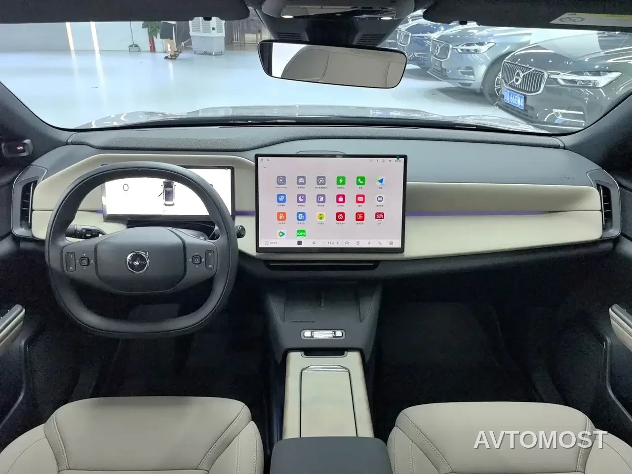 Volvo XC70 Plug-in Hybrid 2025 Standard — фото 2