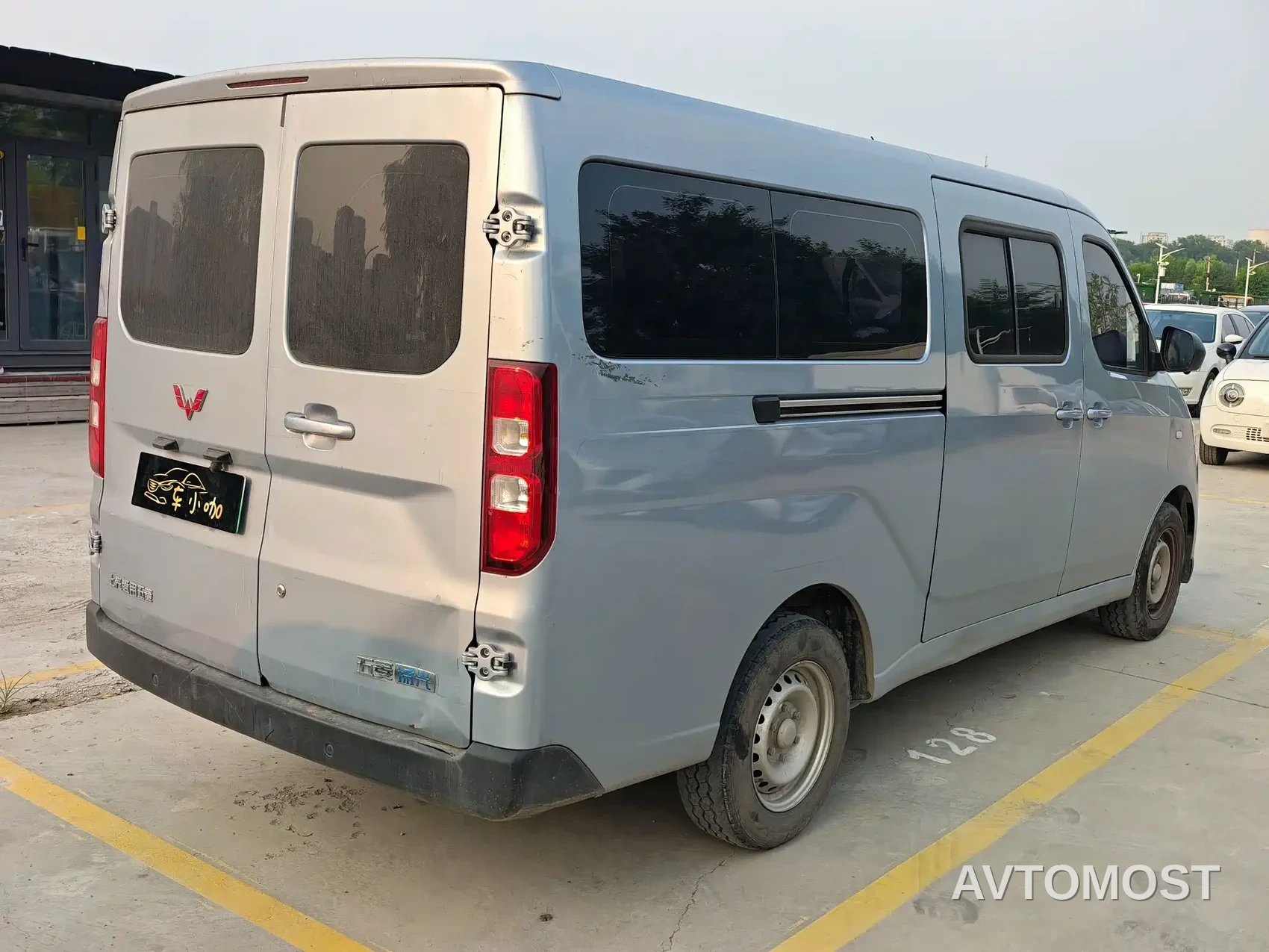 Wuling Yangguang 2024 300km Comfort Passenger Version 60kW — фото 5