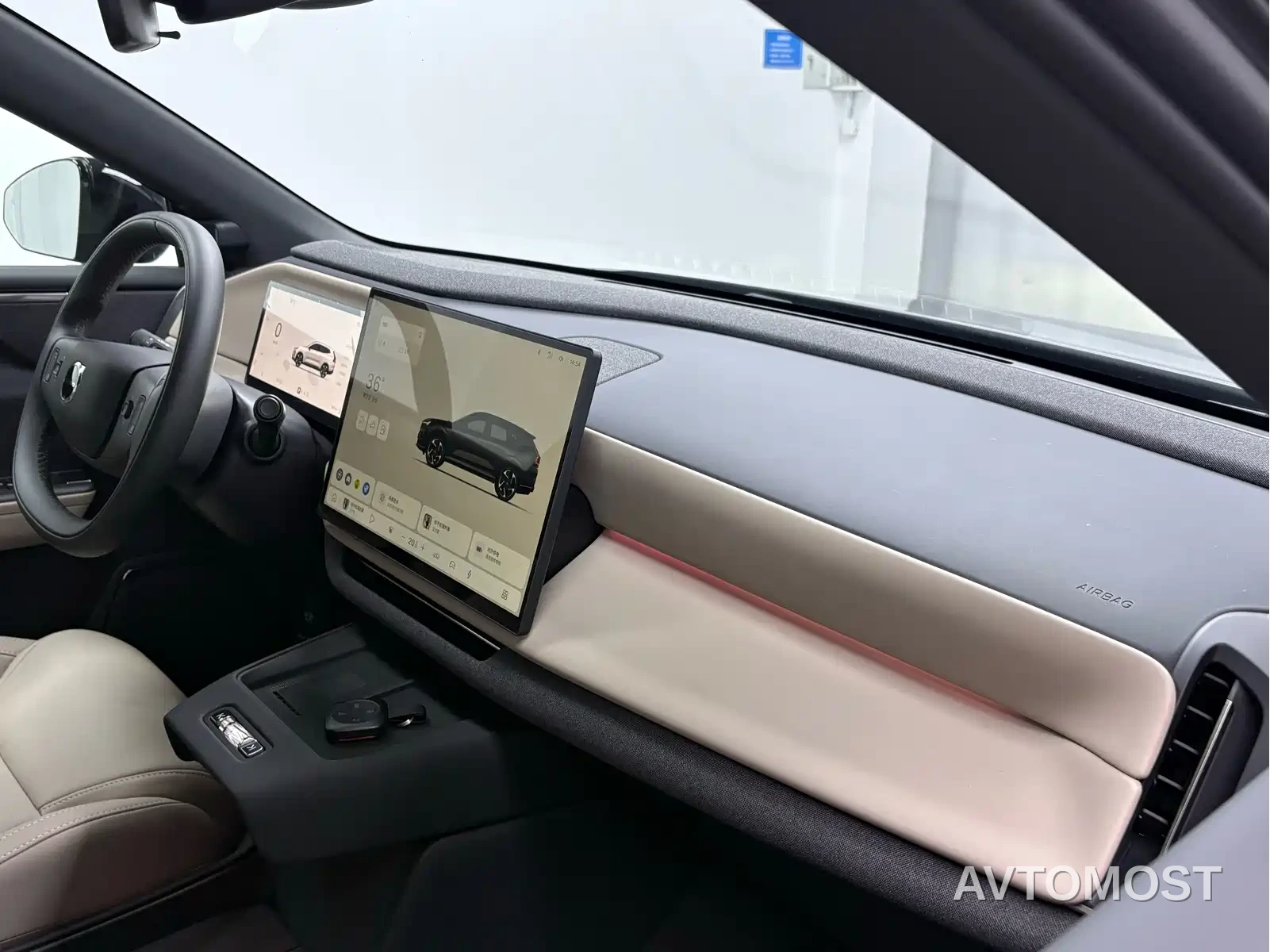 Volvo XC70 Plug-in Hybrid 2025 Standard — фото 9