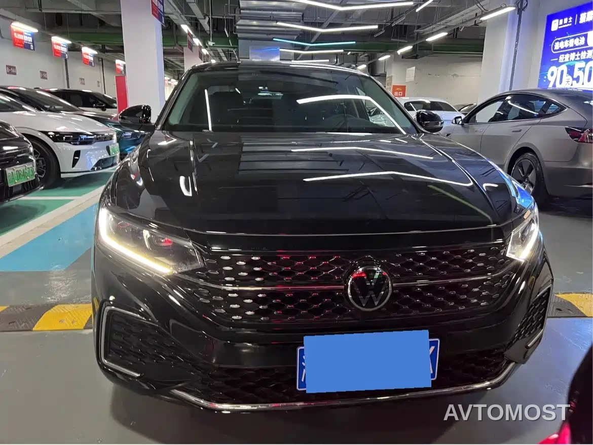 Volkswagen Passat 2024 330TSI Starlight Elite Edition — фото 2