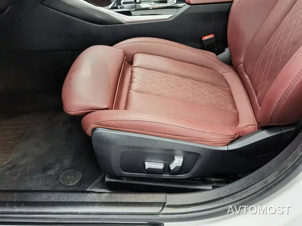 BMW 3 Series 2022 320Li M Sport Package — фото 19