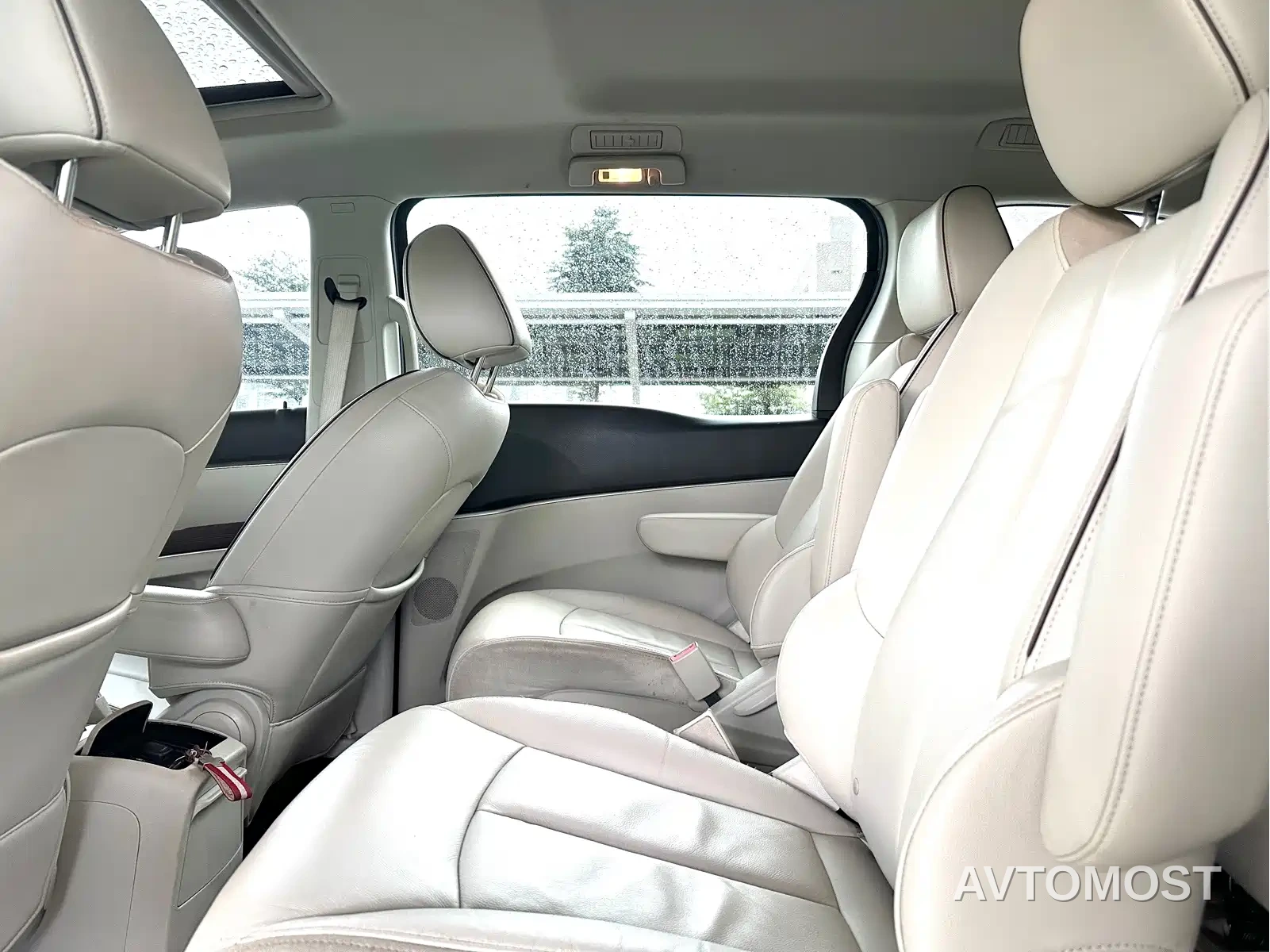 Buick GL8 2021 Land Business Class 652T Luxury — фото 9