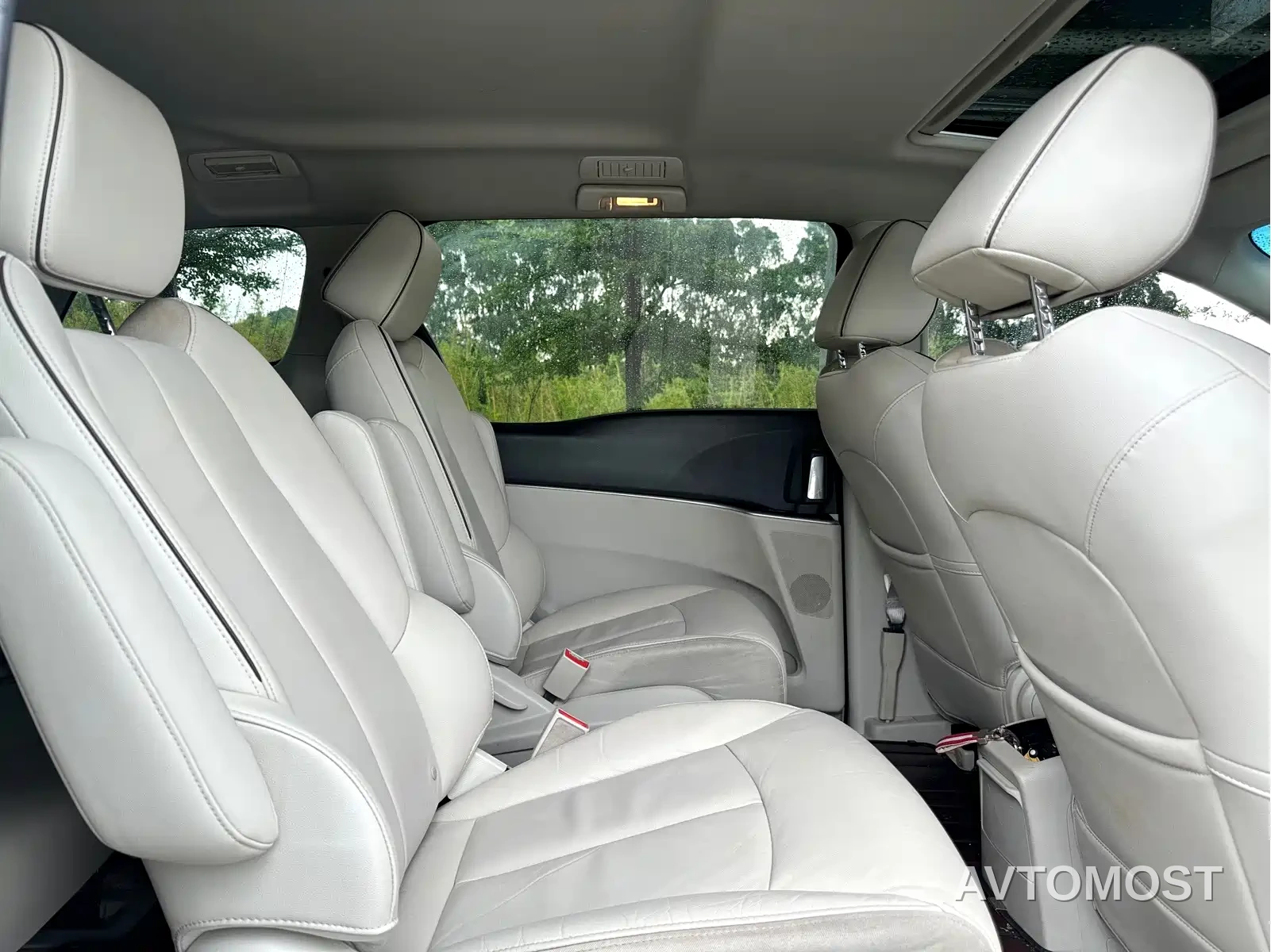 Buick GL8 2021 Land Business Class 652T Luxury — фото 11