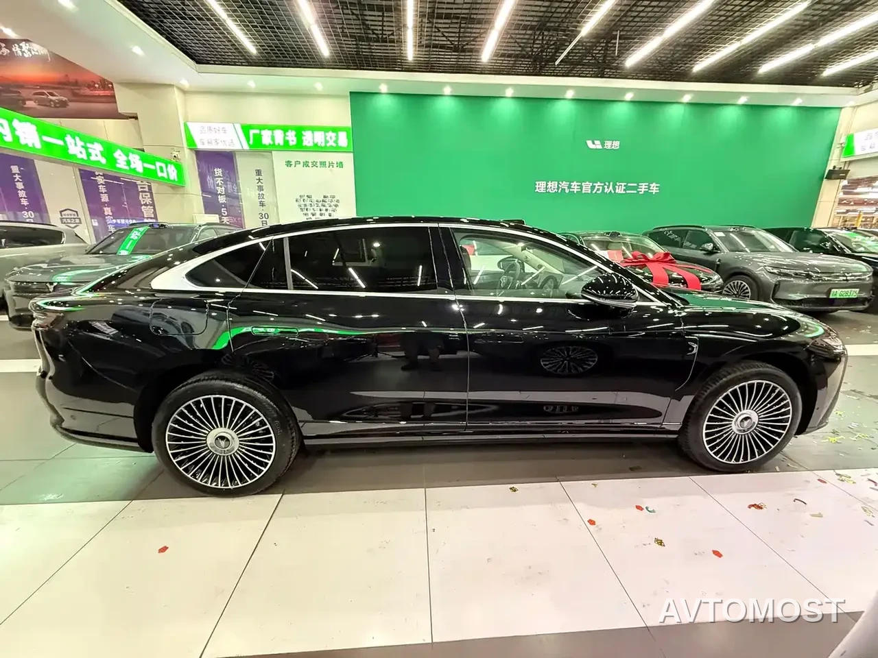 VOYAH Zhuiguang L 2025 Mid-configuration Model — фото 6