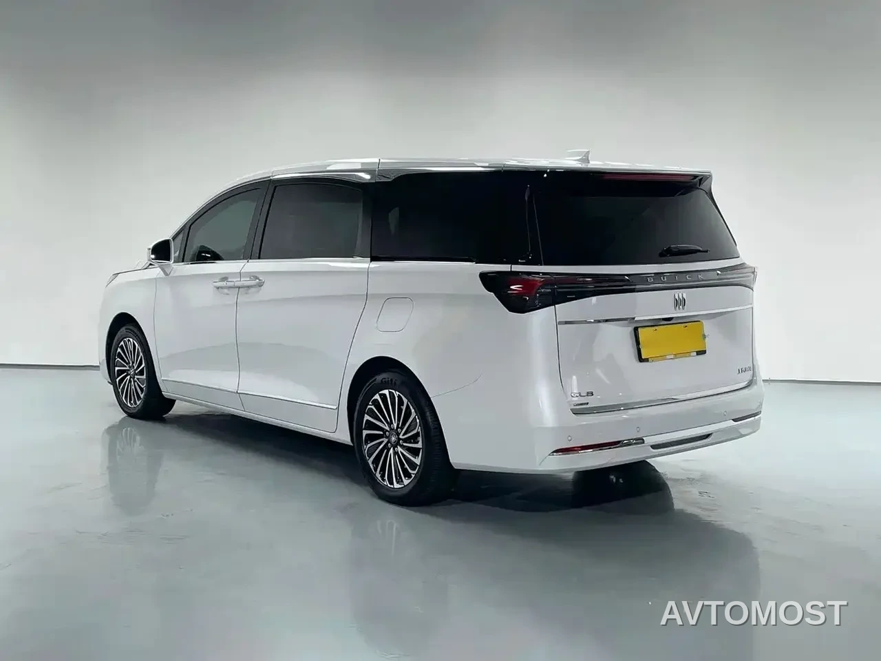 Buick GL8 New Energy 2025 Landprestige First Edition 7-Seater — фото 4