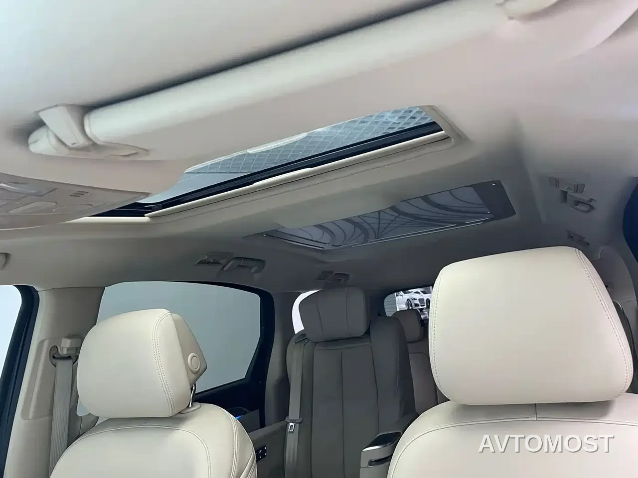 Buick GL8 New Energy 2025 Landprestige First Edition 7-Seater — фото 7