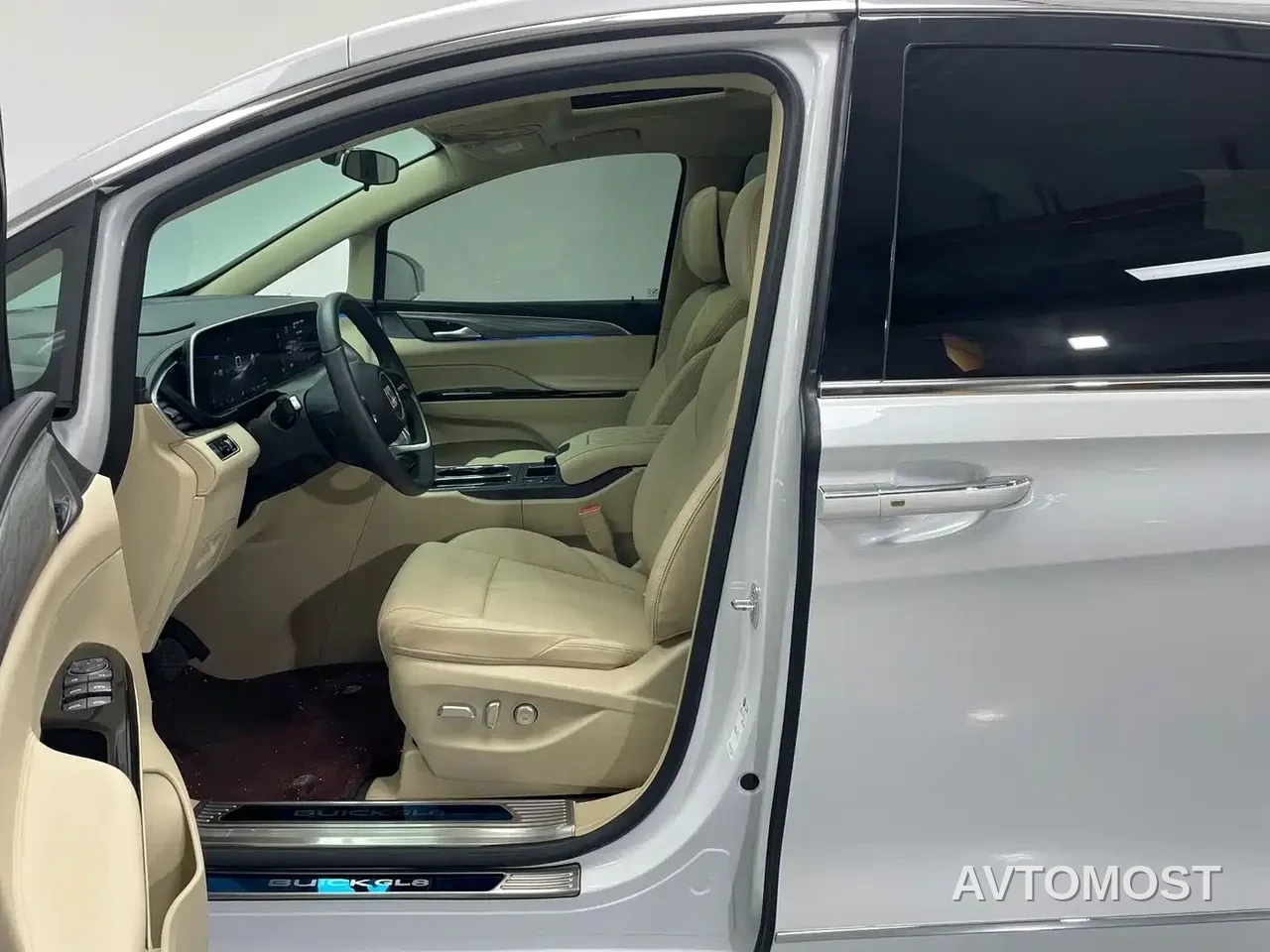 Buick GL8 New Energy 2025 Landprestige First Edition 7-Seater — фото 8