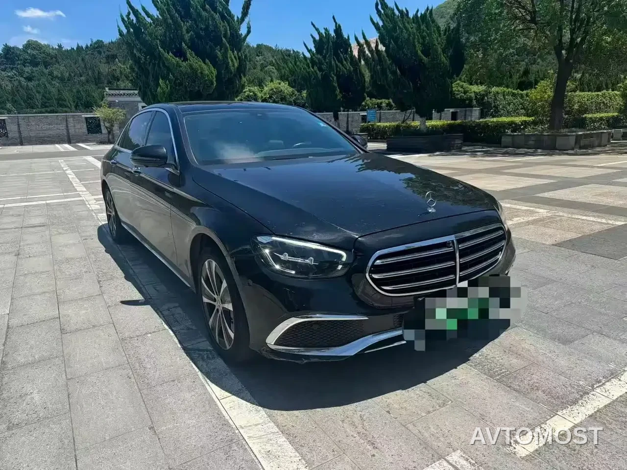 Mercedes-Benz E-Class New Energy 2022 E 350 e L Plug-in Hybrid Sports Sedan — фото 3