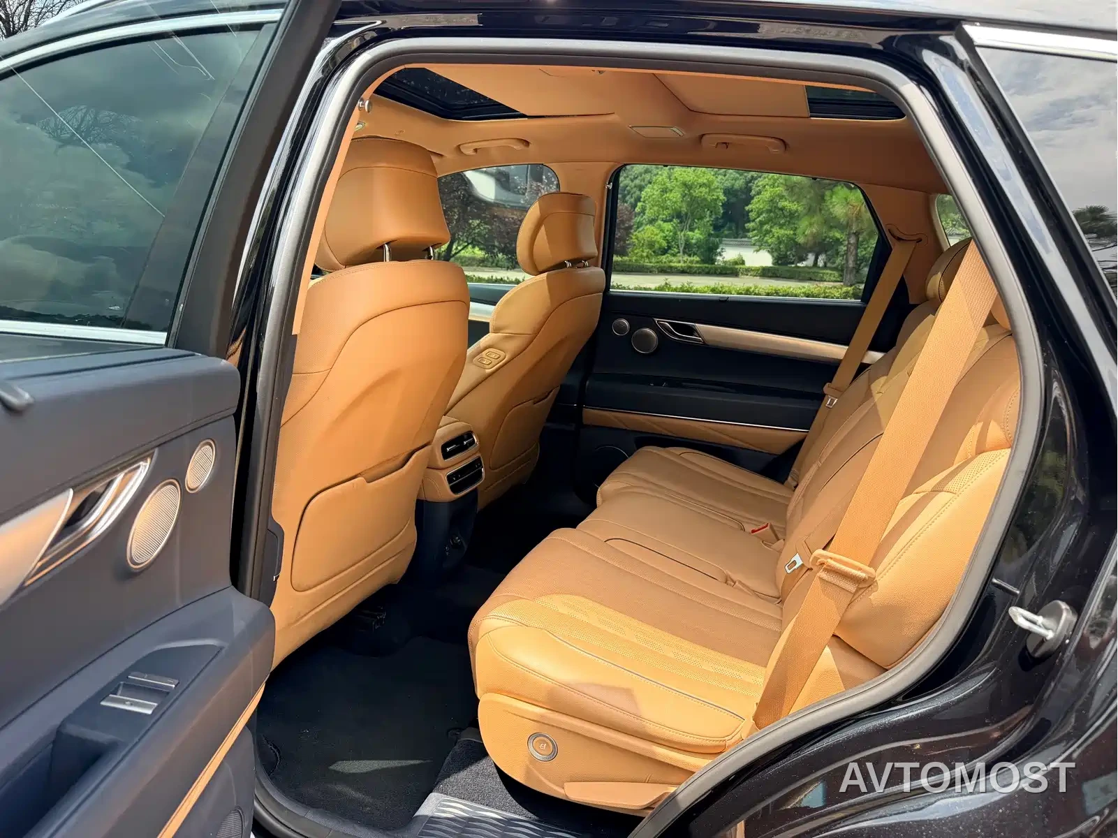 Genesis GV80 2023 2.5T 4WD Luxury Edition 5-seater — фото 9