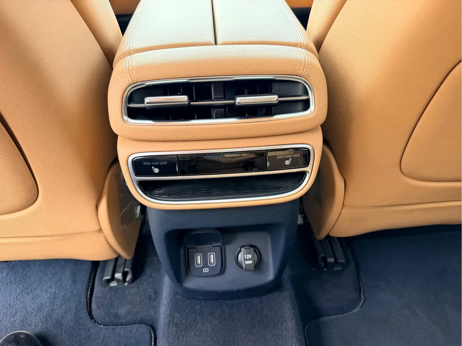 Genesis GV80 2023 2.5T 4WD Luxury Edition 5-seater — фото 17