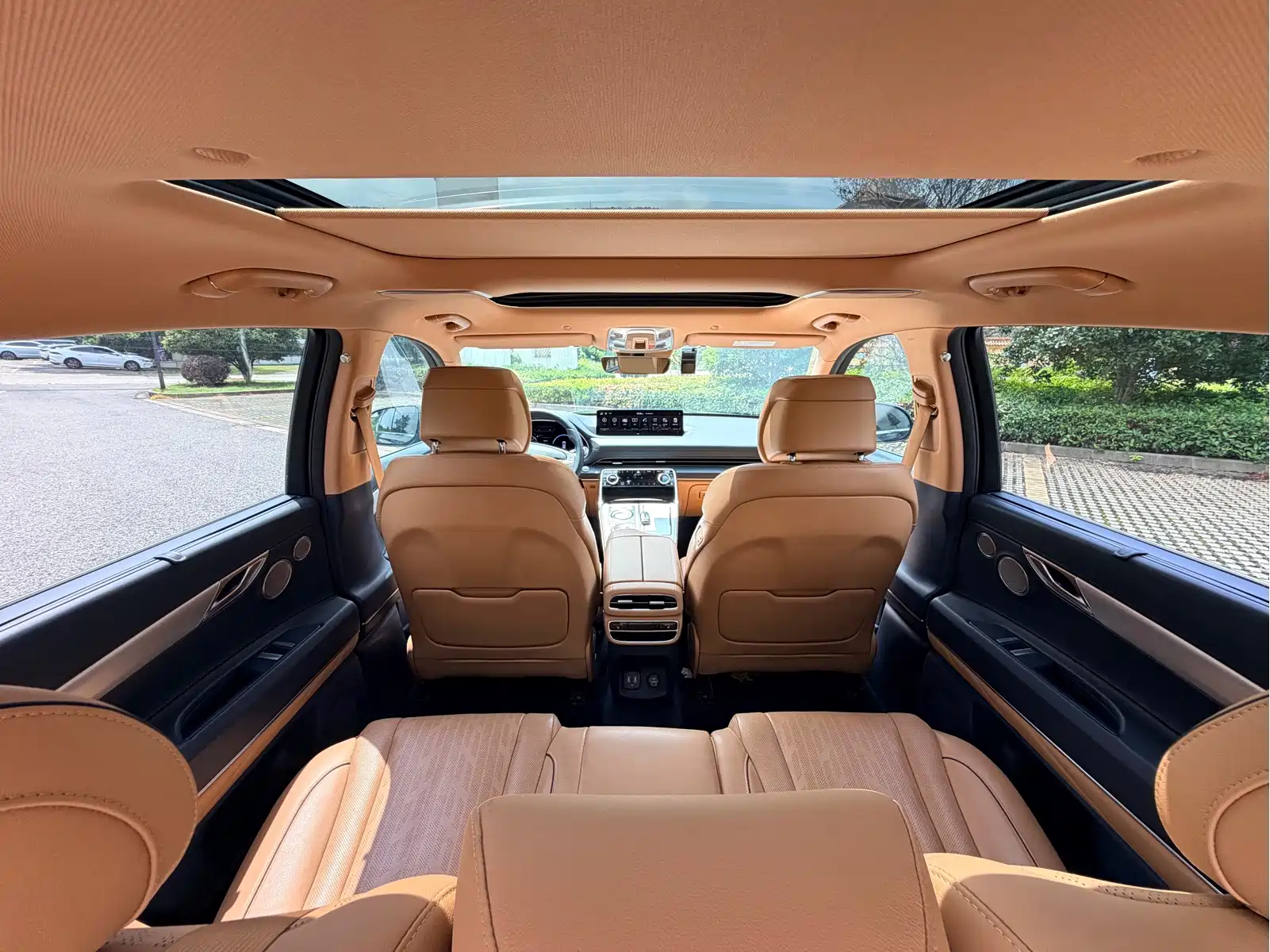 Genesis GV80 2023 2.5T 4WD Luxury Edition 5-seater — фото 18