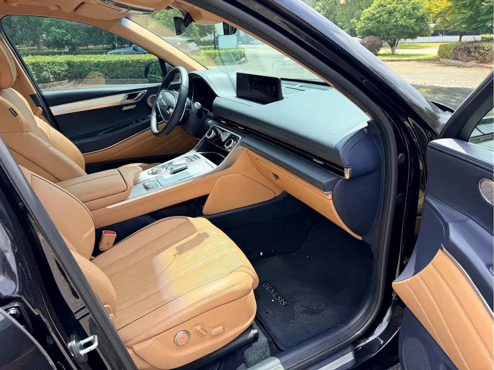 Genesis GV80 2023 2.5T 4WD Luxury Edition 5-seater — фото 22