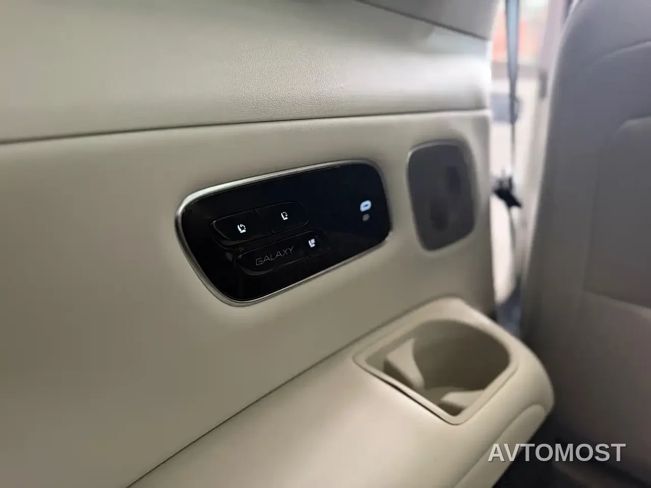 Geely Galaxy M9 2025 Model 230km 2WD Explorer+ Edition — фото 7