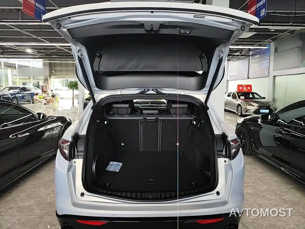 Alfa Romeo Stelvio 2023 2.0T 280HP Competizione Racing Edition — фото 19