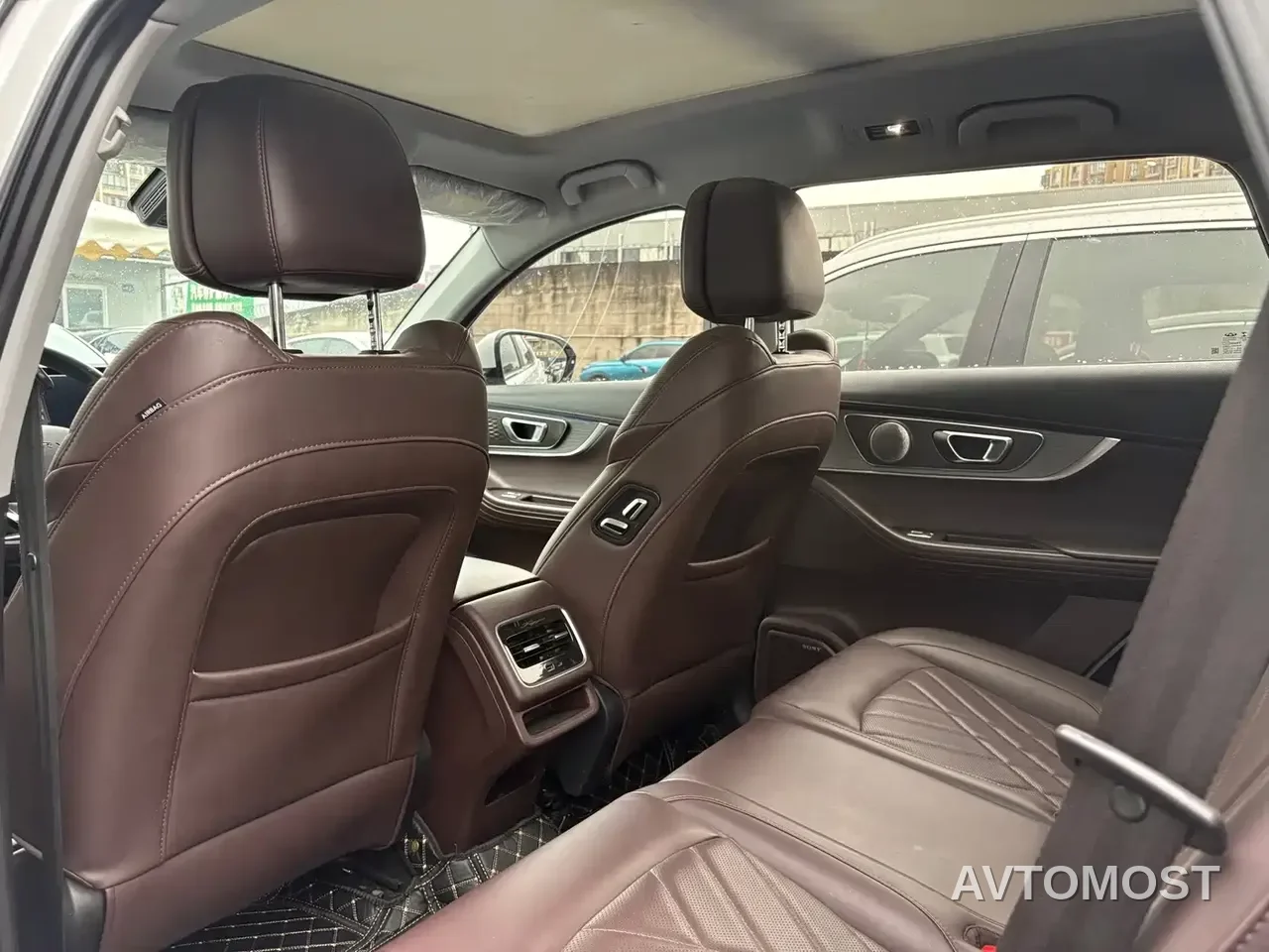 Chery Tiggo 8 PRO 2022 290T 2WD Sky Dome Version 5-Seater — фото 4