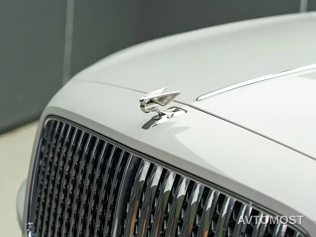 Bentley Flying Spur 2021 4.0T V8 Standard Version — фото 4