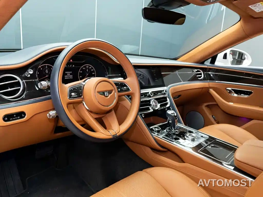Bentley Flying Spur 2021 4.0T V8 Standard Version — фото 11