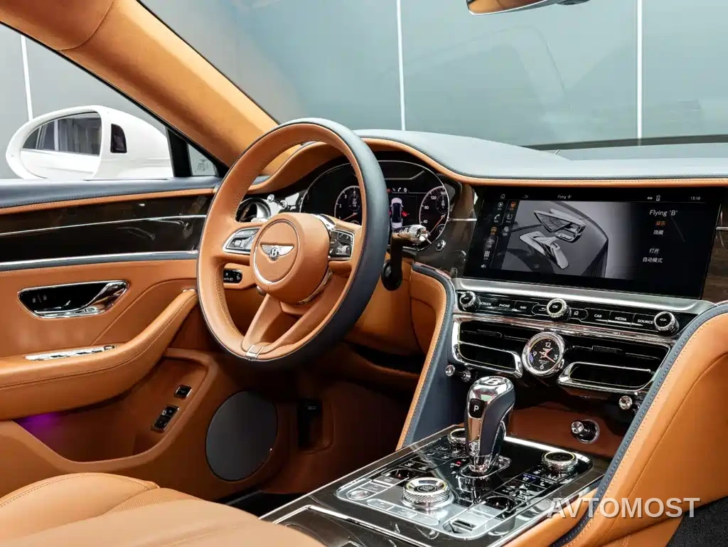 Bentley Flying Spur 2021 4.0T V8 Standard Version — фото 18