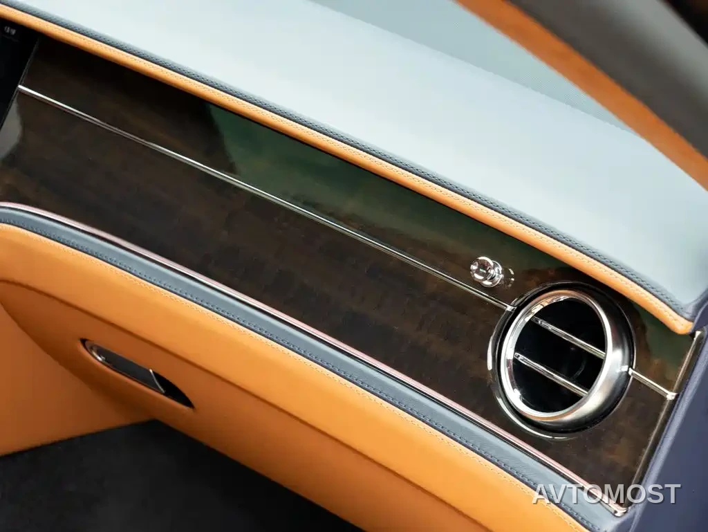 Bentley Flying Spur 2021 4.0T V8 Standard Version — фото 19