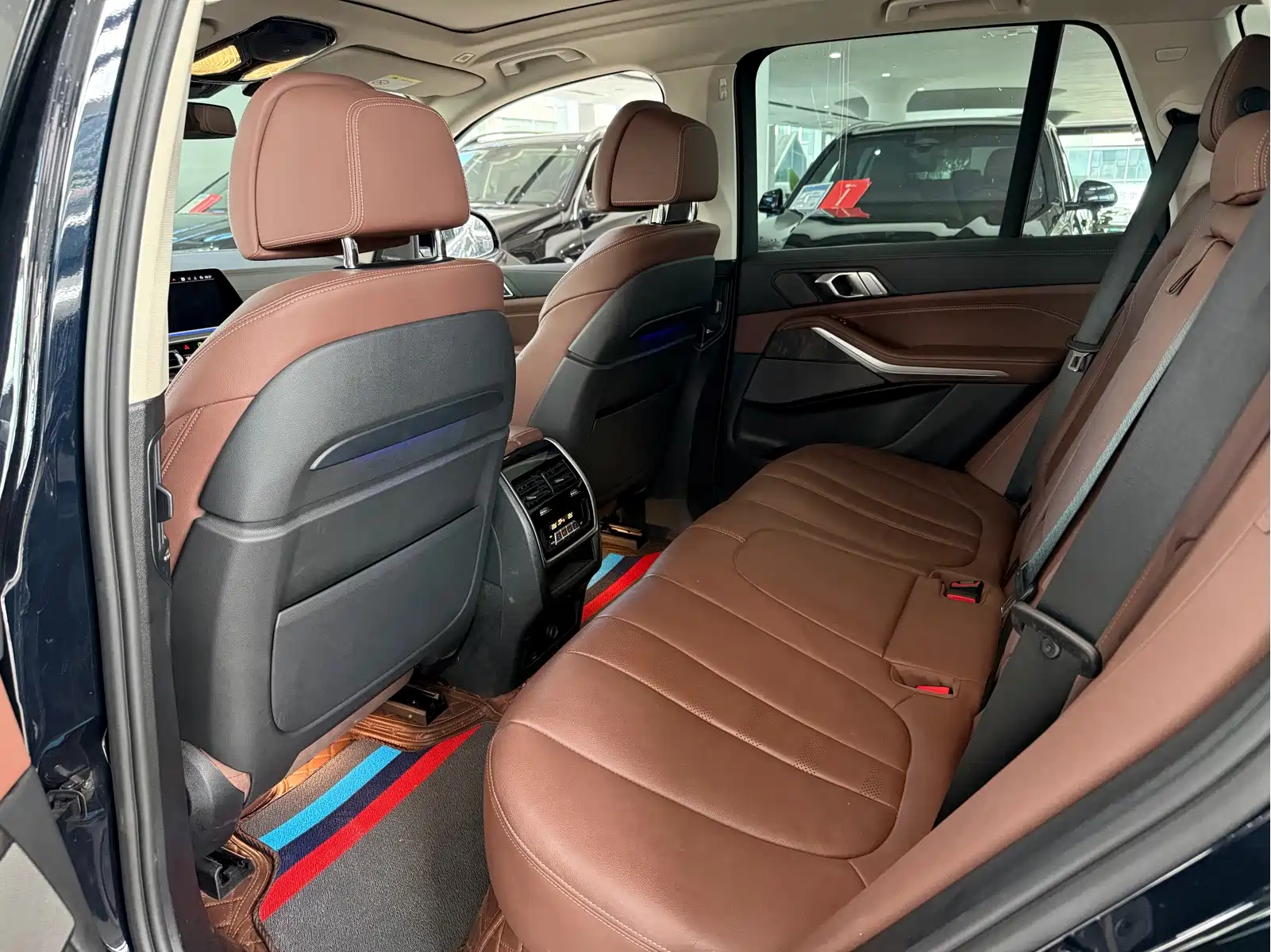 BMW X5 (Import) 2021 xDrive40i Exclusive M Sport Package — фото 10