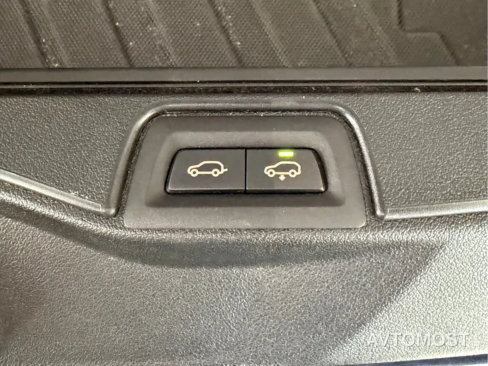BMW X5 (Import) 2021 xDrive40i Exclusive M Sport Package — фото 16