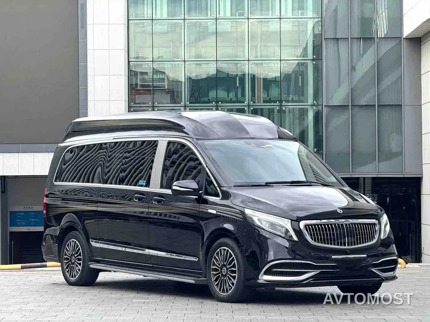 Mercedes-Benz V-Class 2022 V 260 L Long Wheelbase Prestige Edition — фото 3