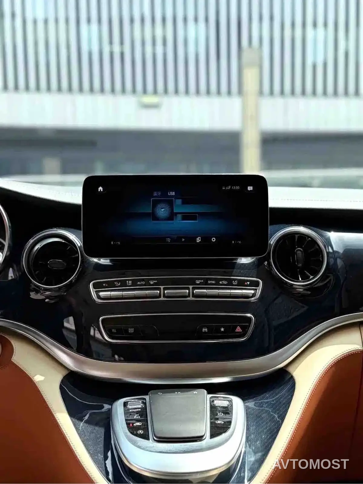 Mercedes-Benz V-Class 2022 V 260 L Long Wheelbase Prestige Edition — фото 8