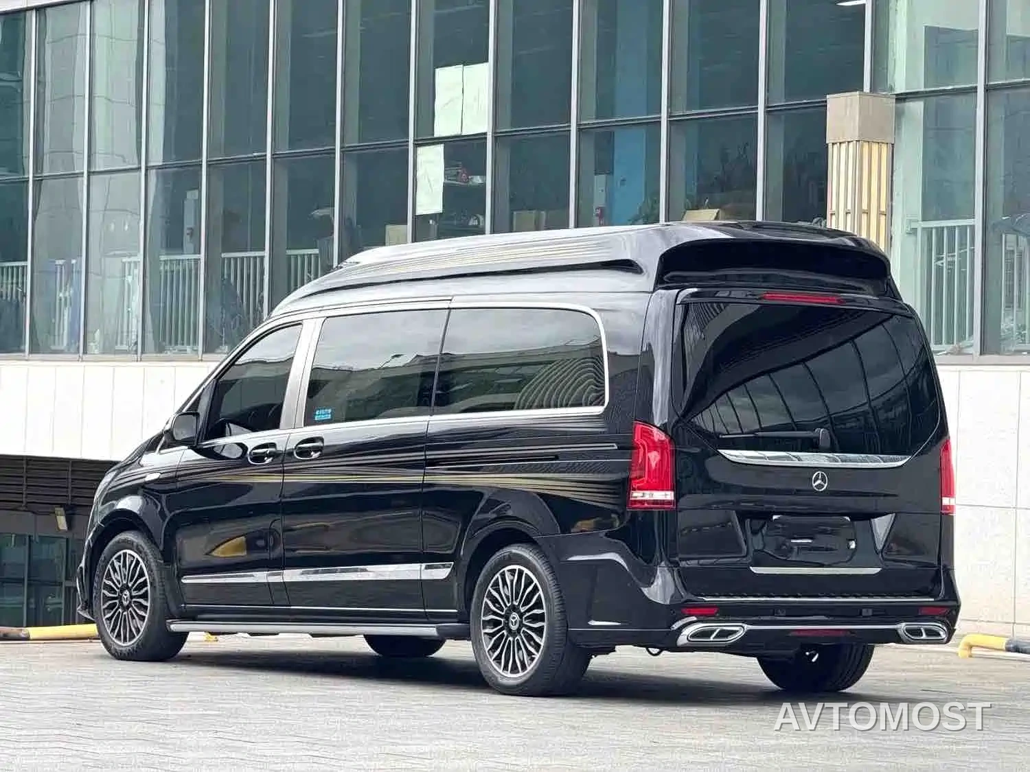 Mercedes-Benz V-Class 2022 V 260 L Long Wheelbase Prestige Edition — фото 16