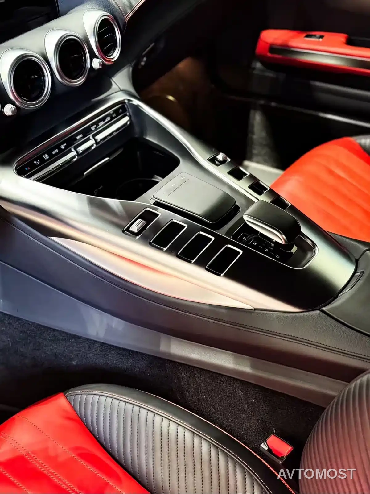 Mercedes-Benz AMG GT 2019 AMG GT — фото 7