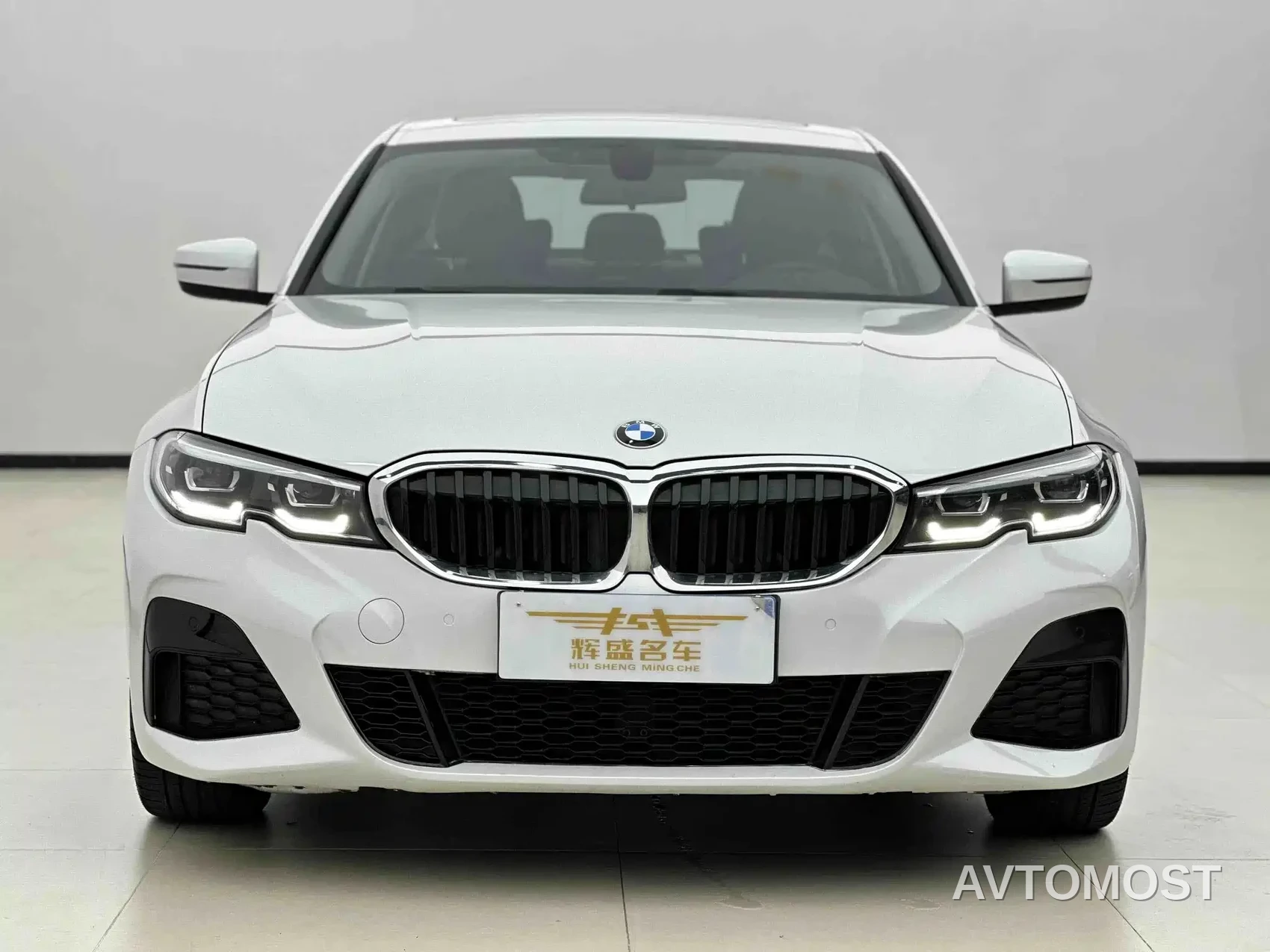 BMW 3 Series 2021 Second Facelift 320Li M Sport Package — фото 2
