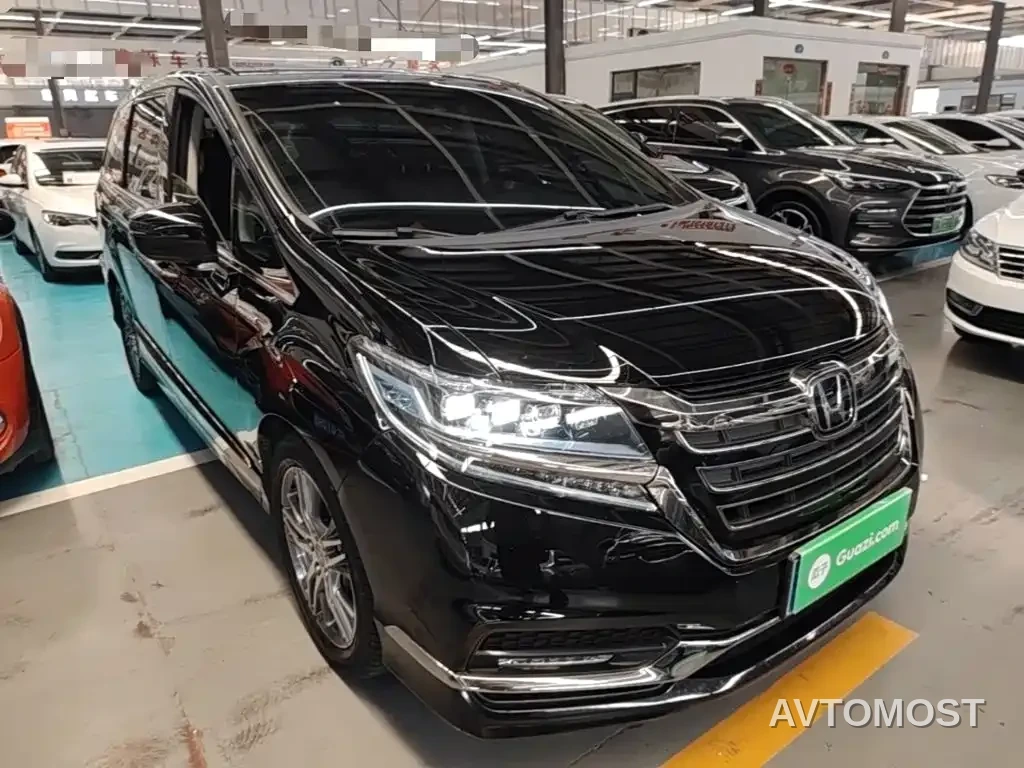Honda Elysion 2019 2.0L Hybrid Luxury Edition — фото 4