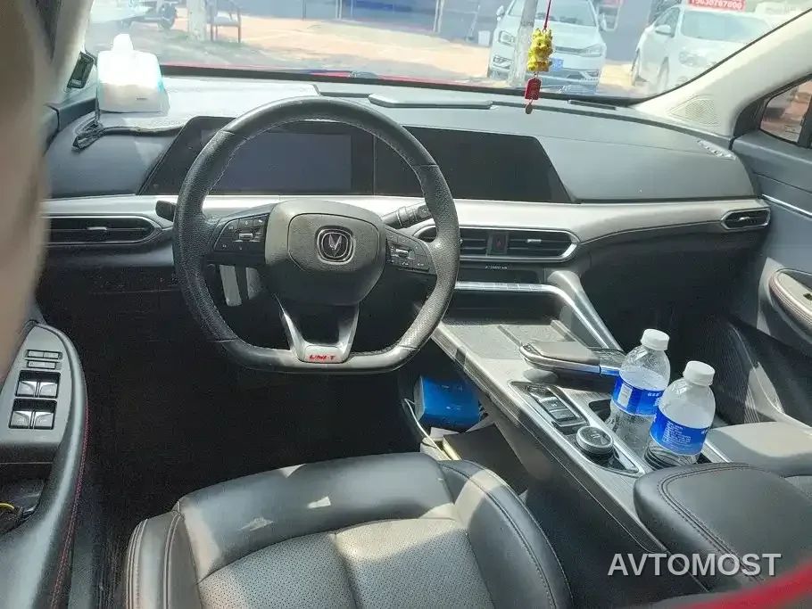 Changan UNI-T 2020 1.5T Premium — фото 11