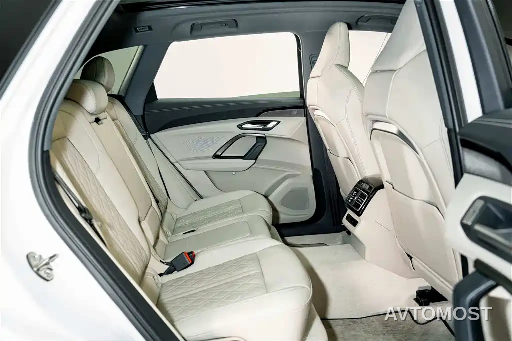 Audi Q5L 2026 Model Base Version — фото 20